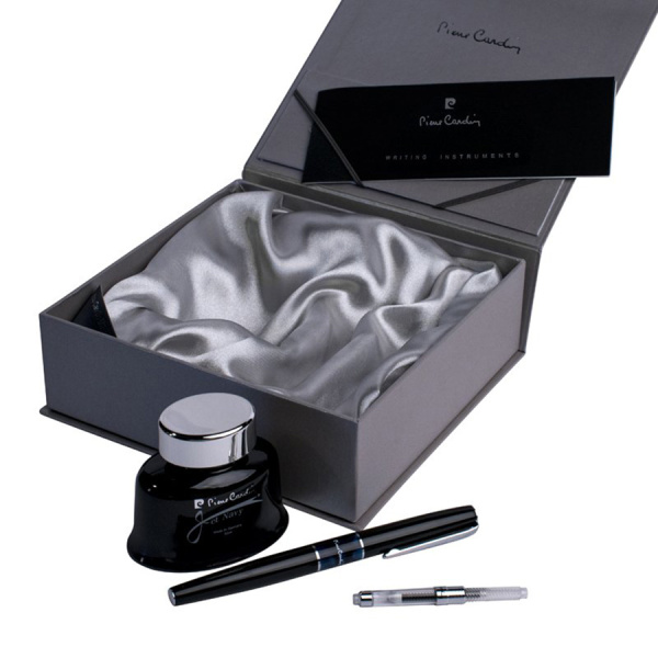 Набор подарочный Pierre Cardin Libra - Black, перьевая ручка + флакон чернил Набор подарочный Pierre Cardin Libra - Black, перьевая ручка + флакон чернил