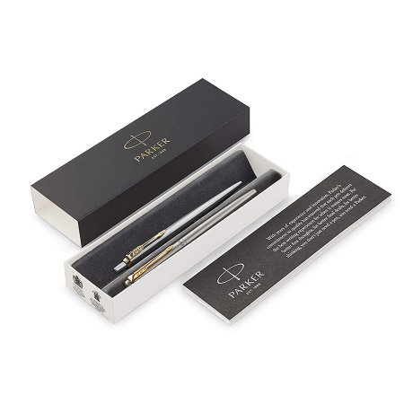 Подарочный набор Parker: Ручка перьевая + ручка шариковая Parker Jotter Core - Stainless Steel GT Подарочный набор Parker: Ручка перьевая + ручка шариковая Parker Jotter Core - Stainless Steel GT