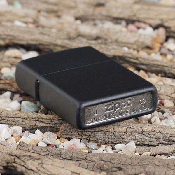 Зажигалка Zippo Black Matte Зажигалка Zippo Black Matte