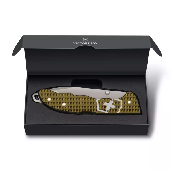 Нож перочинный VICTORINOX EVOKE ALOX LE 2024 Нож перочинный VICTORINOX EVOKE ALOX LE 2024